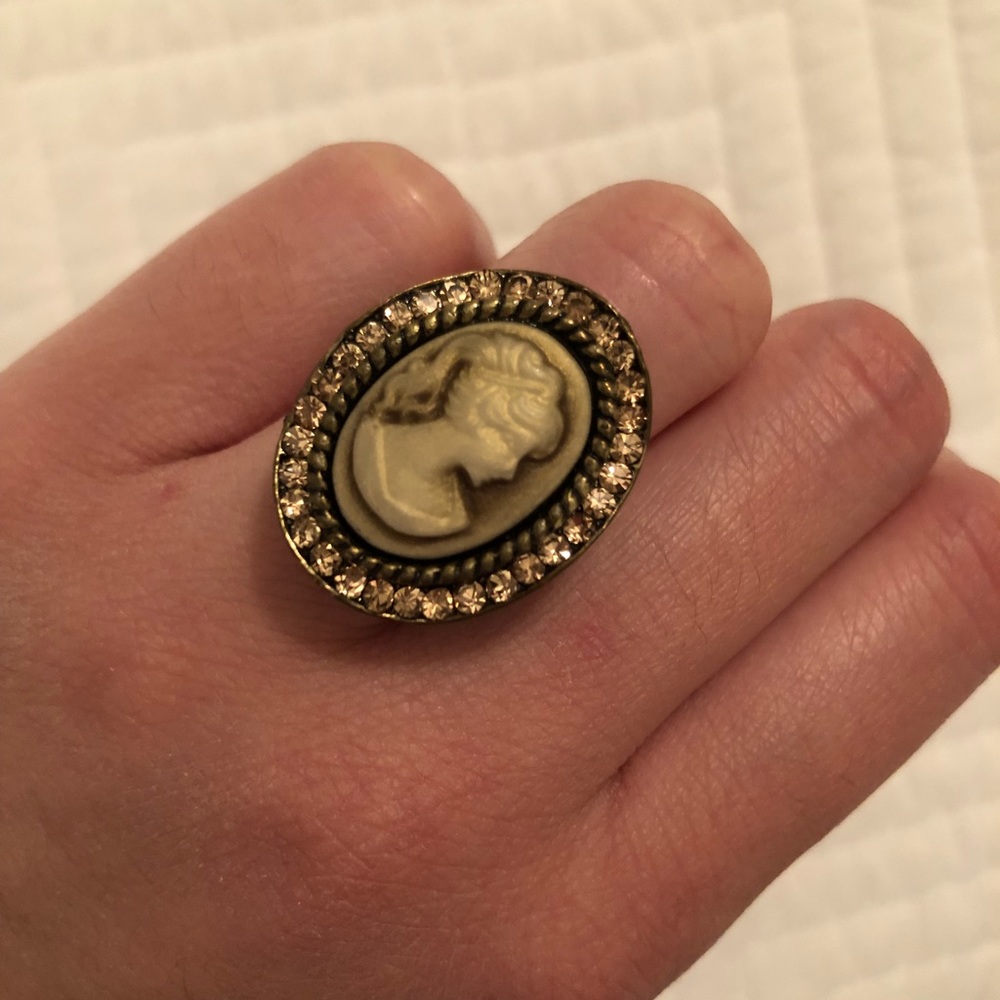 European Fashion Ring